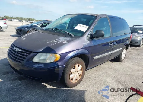 2006 Chrysler Town & Country z USA, uszkodzony, nr VIN 1A4GP45R46B561642